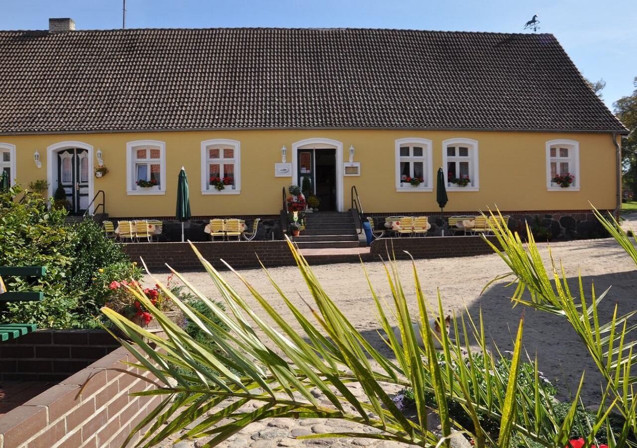 Land Gut Berlinchen Hotel Екстериор снимка